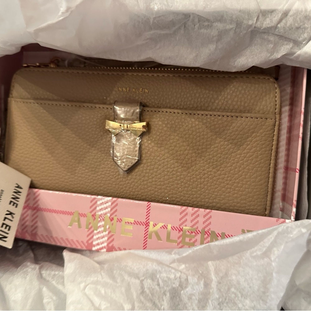 Anne Klein Tan Wallet